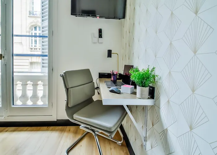 Ws Champs-elysees - Colomb * باريس