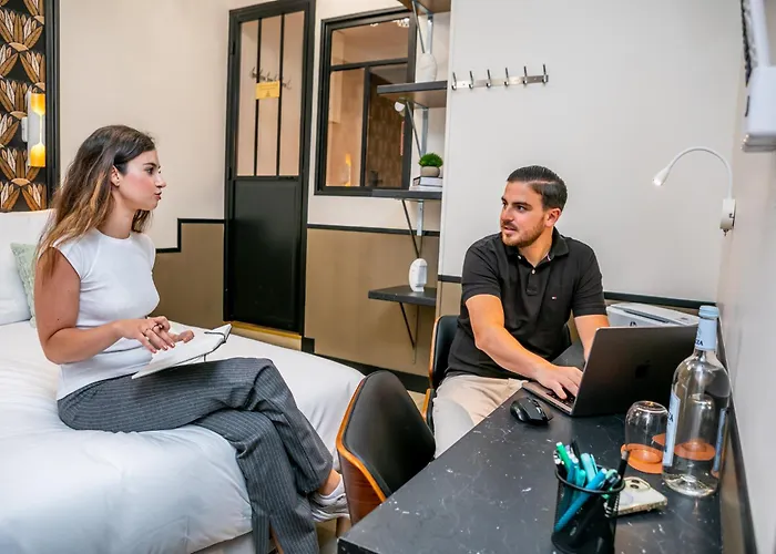 Ws Champs-elysees - Colomb باريس