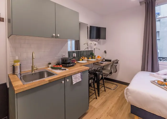 Ws Champs-elysees - Colomb باريس